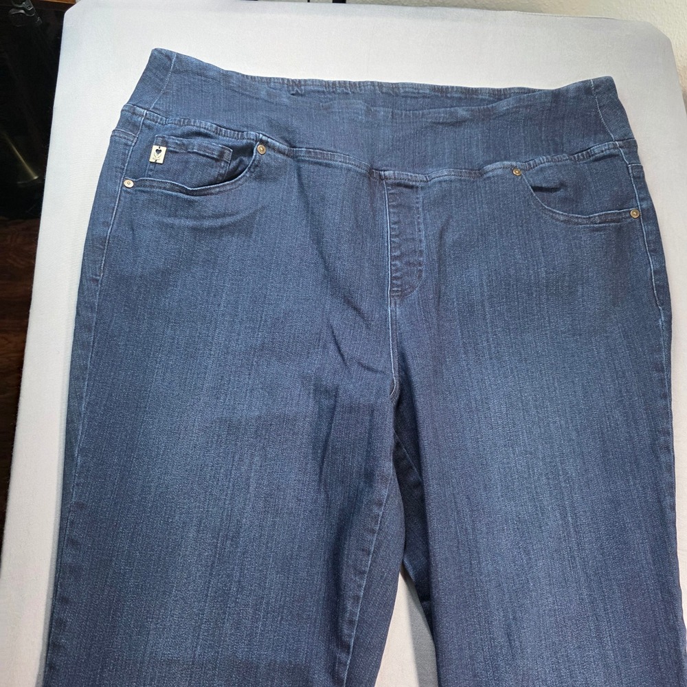 Belle by Kim Gravel Dark Wash Pull On Straight Leg Jeans Gold Button Hem 20WT - Picture 6 of 10